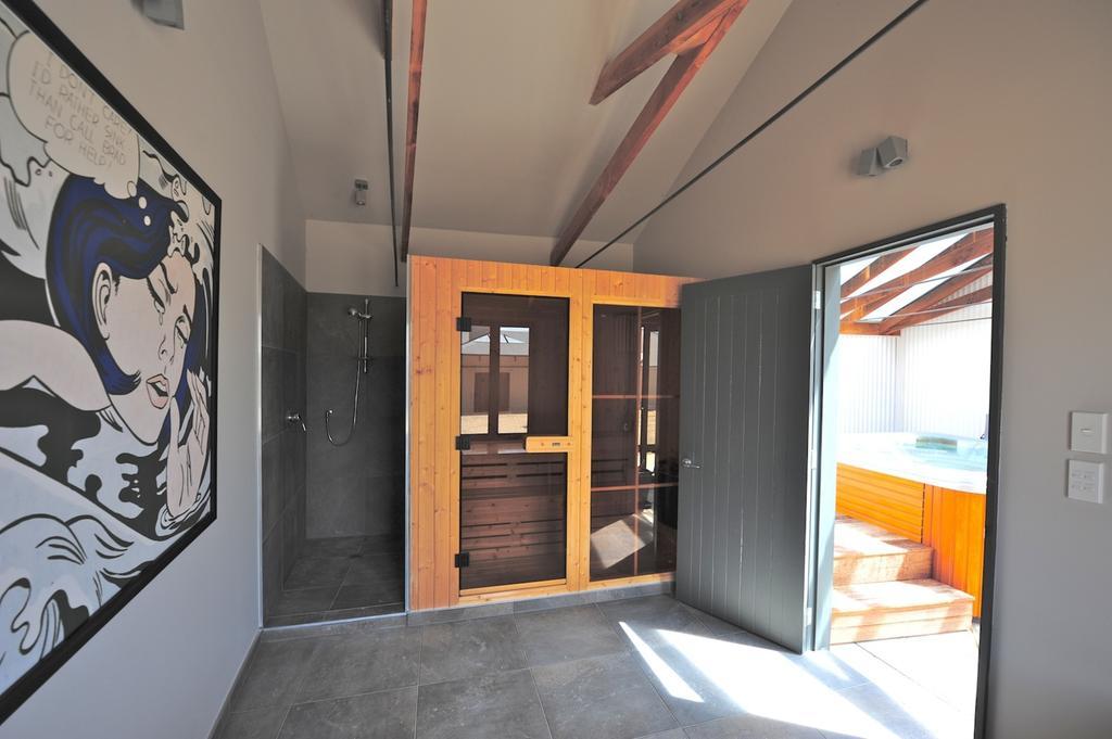Windhover Suites Tasman Exteriör bild